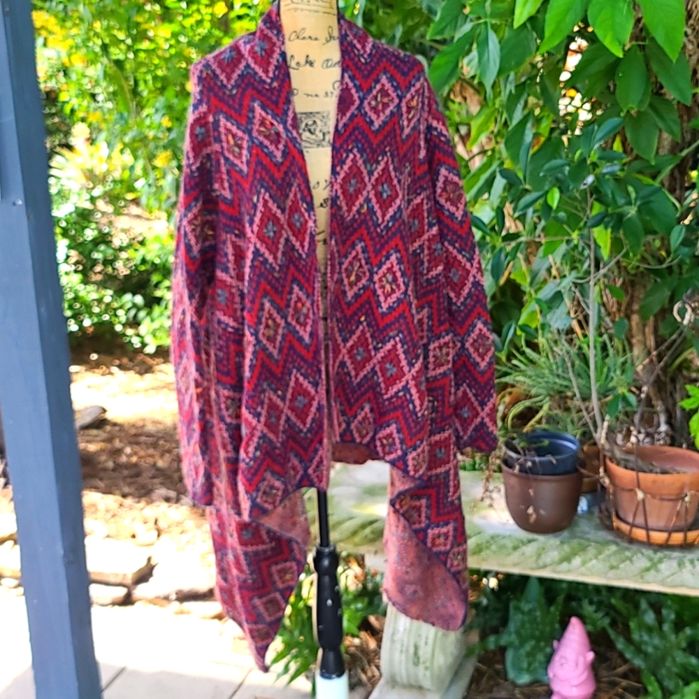 Anthro Sleeping on Snow boho  knit sleeved poncho. Gently worn large